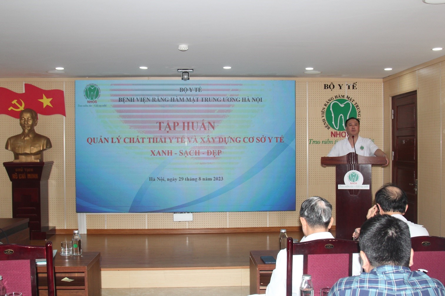 PGS.TS. Trần Cao Bính, Giám đốc Bệnh viện phát biểu tại Lễ phát động và tập huấn Quản lý chất thải y tế và xây dựng cơ sở y tế xanh- sạch- đẹp